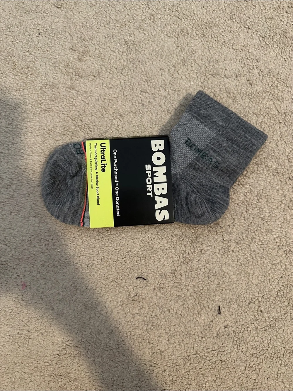 NWT Bombas small grey sport socks